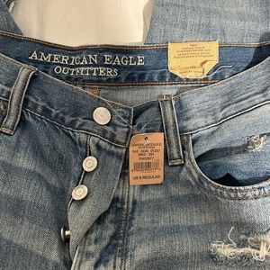 NWT American Eagle Vintage High Rise Mom Jeans